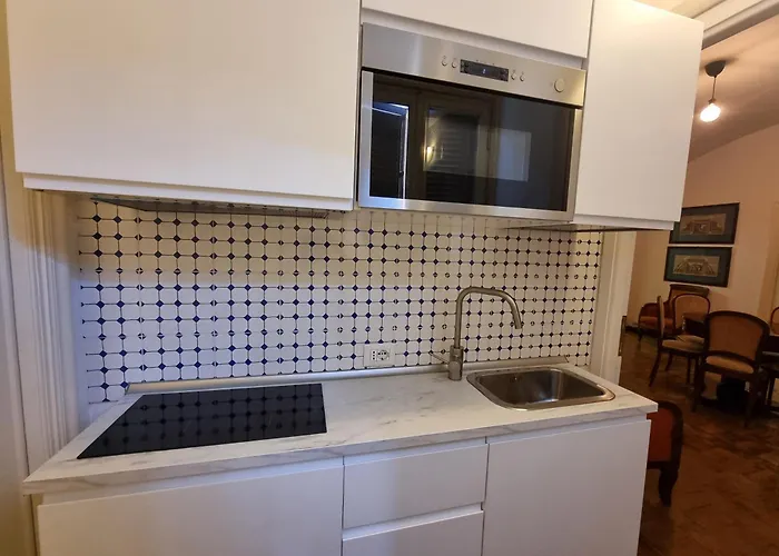 Luxury 2 Bedroom In The Heart Of *