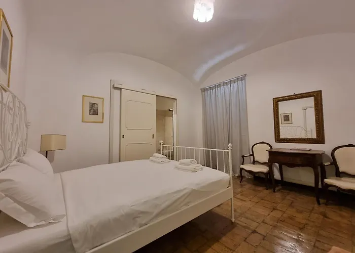Luxury 2 Bedroom In The Heart Of Apartment